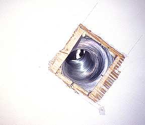 Detail vystenia potrubia v strope
